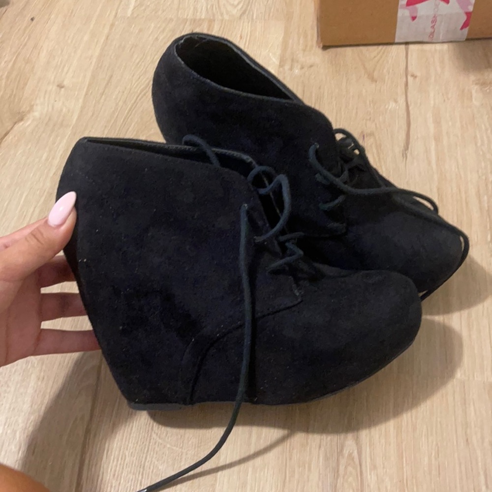 black booties